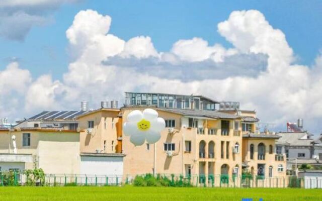 Tammer Courtyard Seaside Time Holiday Home