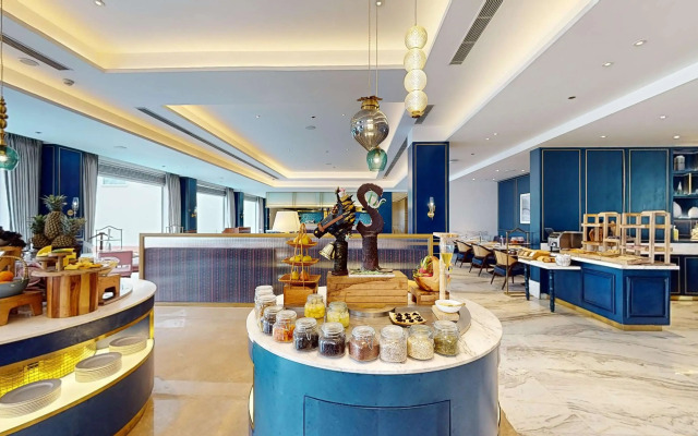 Radisson Collection Hotel & Spa, Riverfront Srinagar