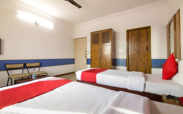 OYO 10885 Hotel Keerthana International