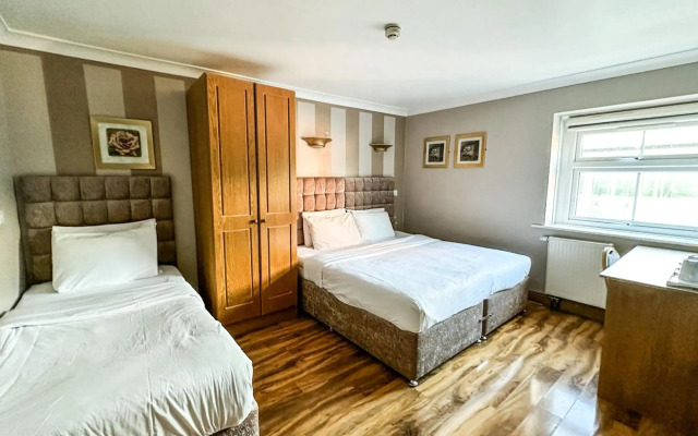 OYO Baylis House Hotel