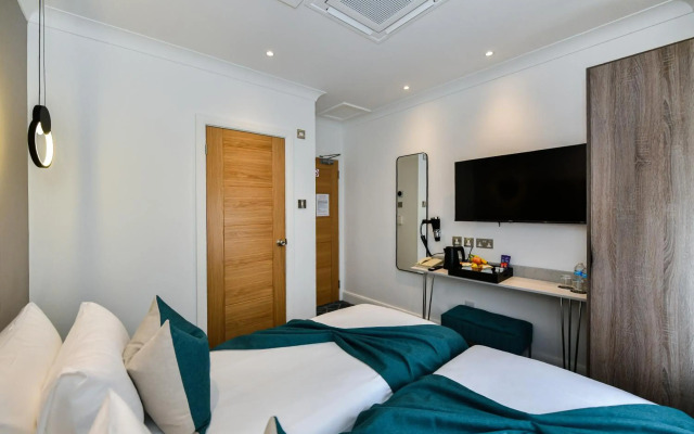 Queens Park Hotel