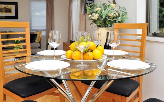 Salisbury St Villa 1