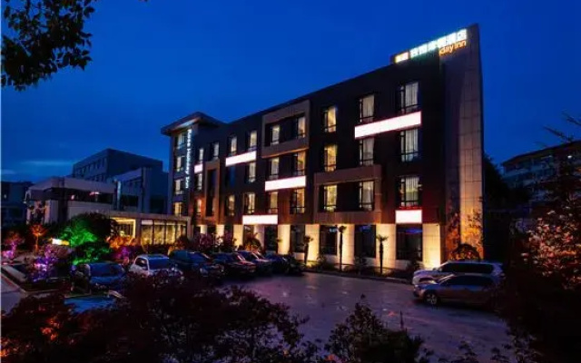 Rose Holiday Hotel