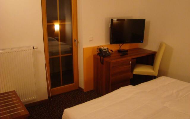 Hotel Vodnik & Apartments