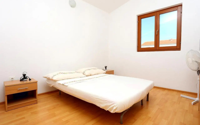 Apartments by the sea Rogoznica - 10338