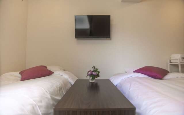 Shinsaibashi-House B