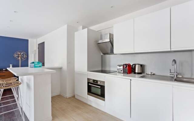 Modern Cosy 1-Bed Apartment Sleeps 6, in Paris