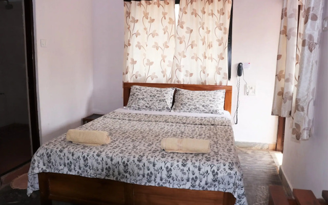 Peravel Beach Holiday Home