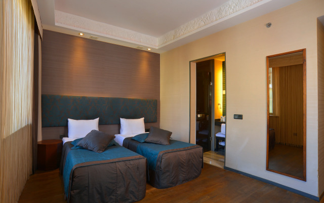 Pera Tulip Hotel & SPA