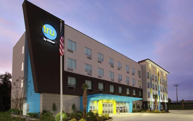 Tru by Hilton Mobile