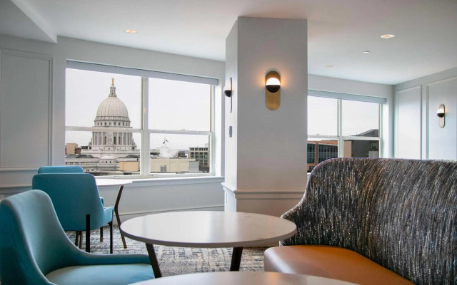 Hilton Madison Monona Terrace