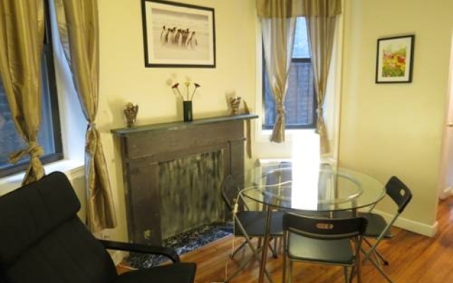 Midtown East 2BR Apartment DR#28