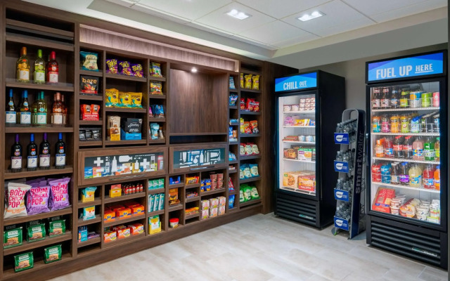 Hampton Inn & Suites Cleveland-Beachwood
