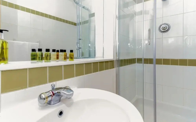 Historic Lion Brewery - Oxford City Centre