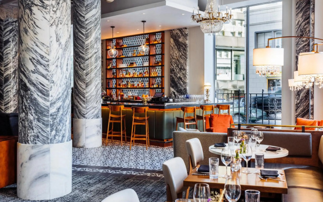 The Candler Hotel Atlanta, Curio Collection by Hilton