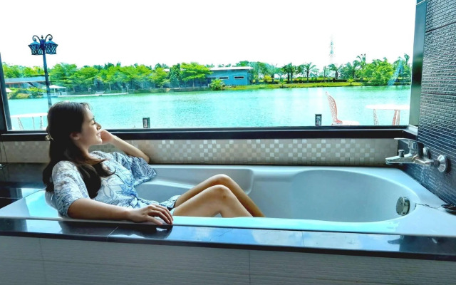 Thaiasia Goldensea Resort