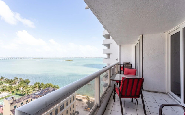 2 Bedroom Pearl in Downtown Miami