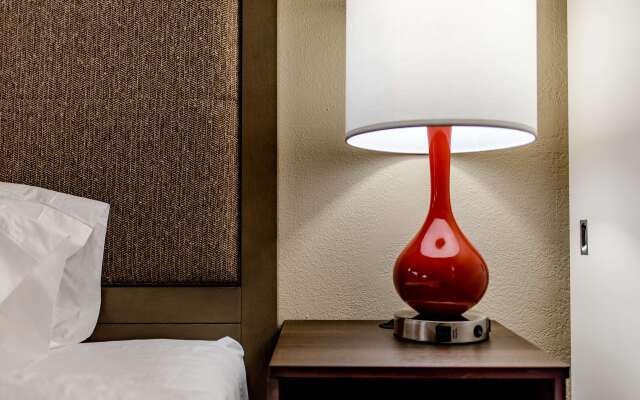 Hampton Inn Caryville-I-75/Cove Lake-State Park
