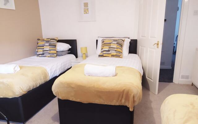 Comfort Lodge - M6 J10 Contractors