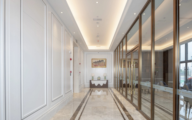 Vienna International Hotel Deng Zhou YingBinGuan