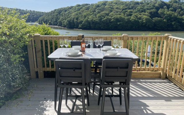 4 Trenhaile Terrace