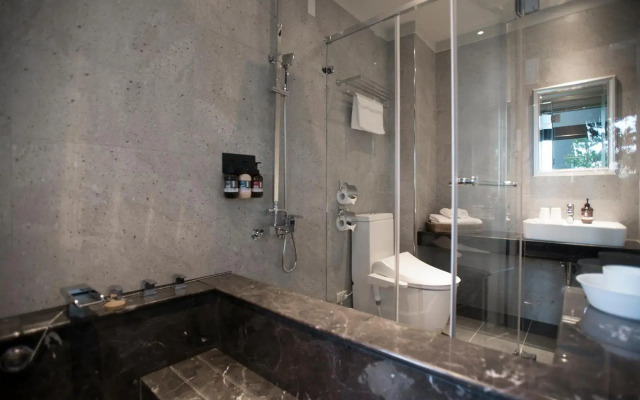 Onsense Villa