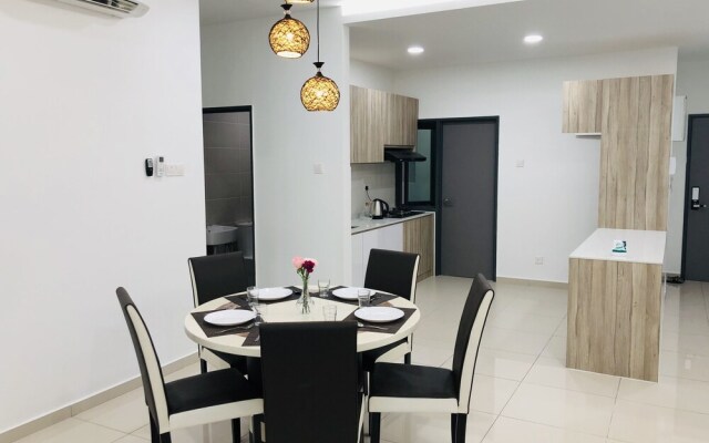 Midvalley Southkey Marina Residence By Elvis