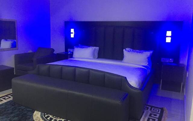 Wizy Hyatt Hotel