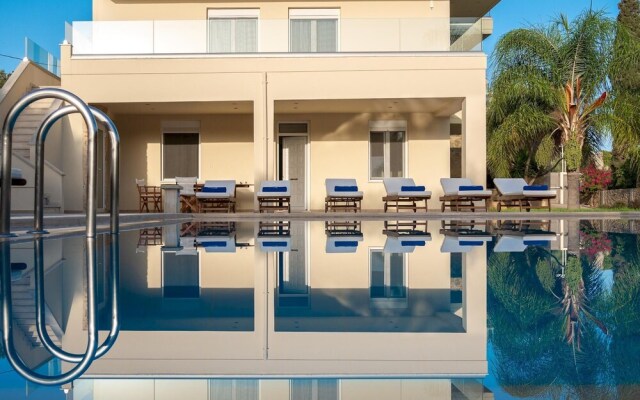 Melitini in Souda With 7 Bedrooms and 6 Bathrooms