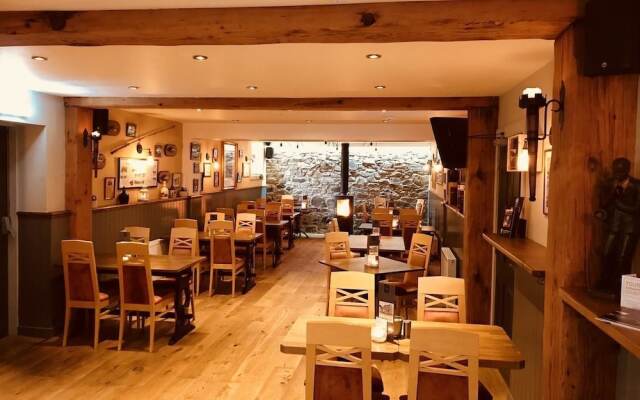 The Crees Inn
