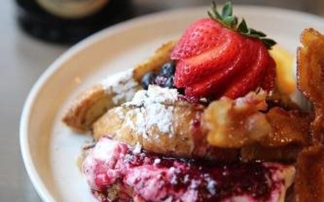 Huff House Inn and Cabins