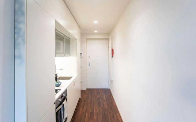 Bombarda Apartments by LovelyStay