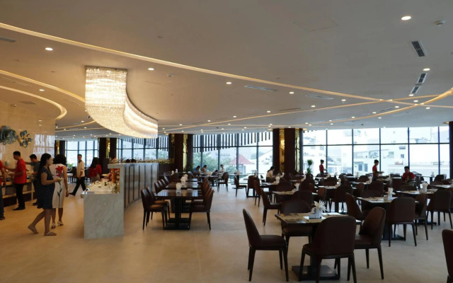 Regalia Gold Hotel