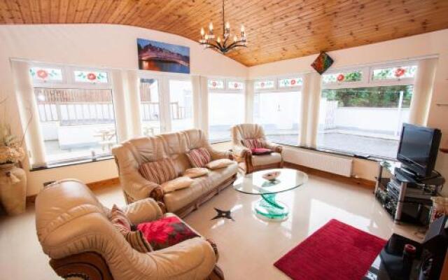 Beezies Self Catering Cottages