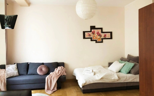 Sienna 93 - cozy studio by Homeprime