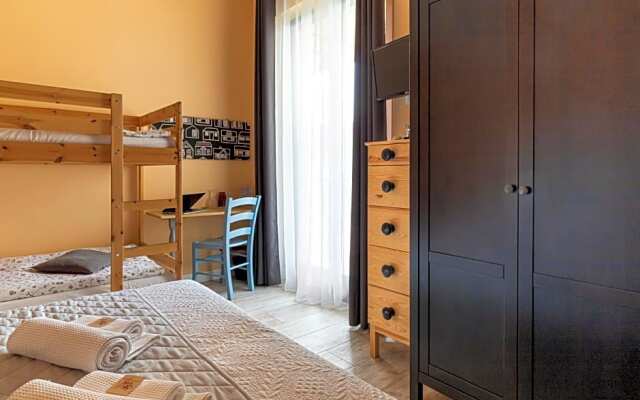 Bed and Breakfast Bric & Brac