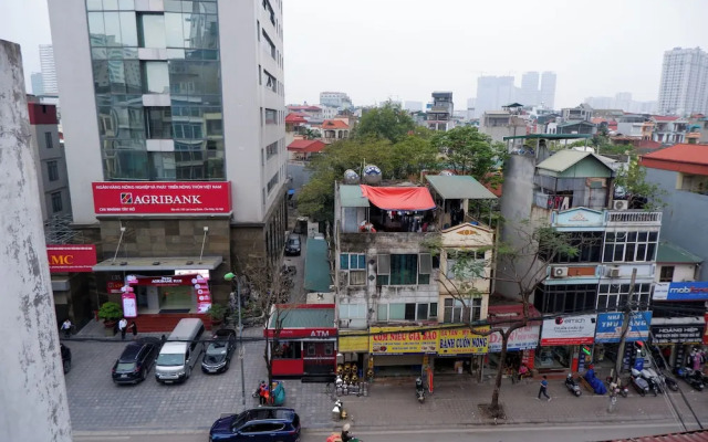 Tay Ho Apartment