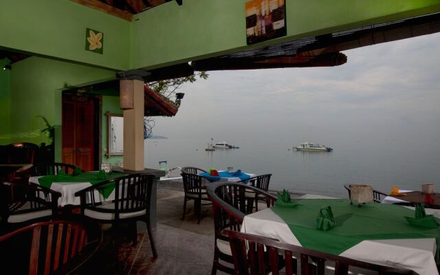 Amed Beach Resort