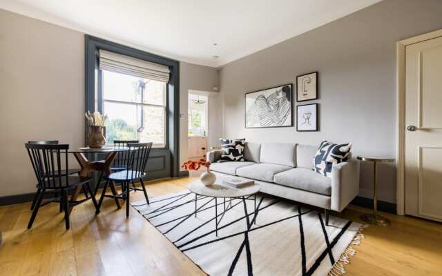 The Maida Vale Maison - 4BDR Maisonette Flat