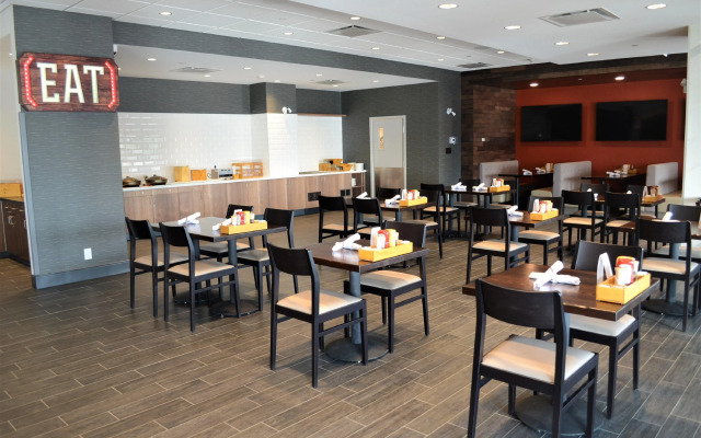 Holiday Inn Edmonton South - Evario Events by IHG