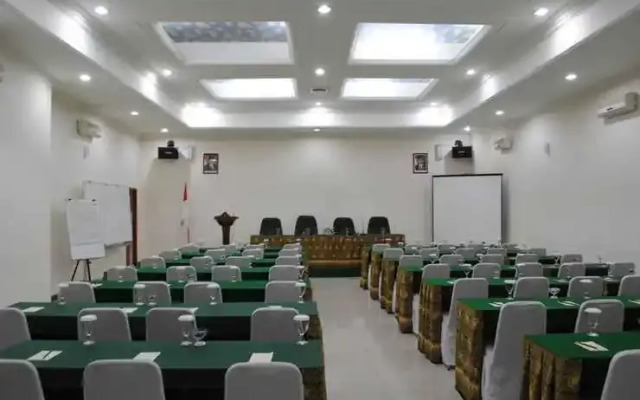 Hotel Wisata Baru