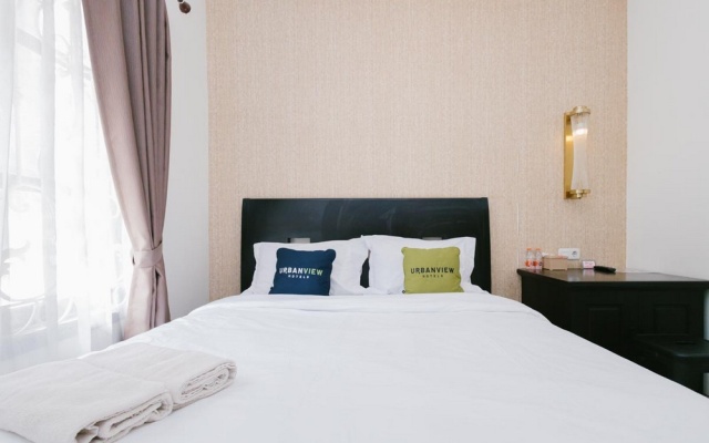Urbanview Hotel Sultan Palace Malang by RedDoorz – Guest Rooms – Malang