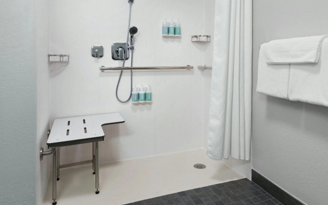 Courtyard by Marriott New Carrollton