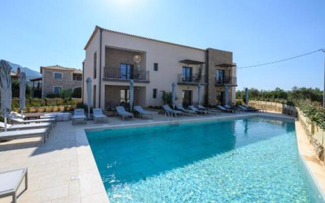 Kannas Mani-Luxury Suites- Adults friendly 14+