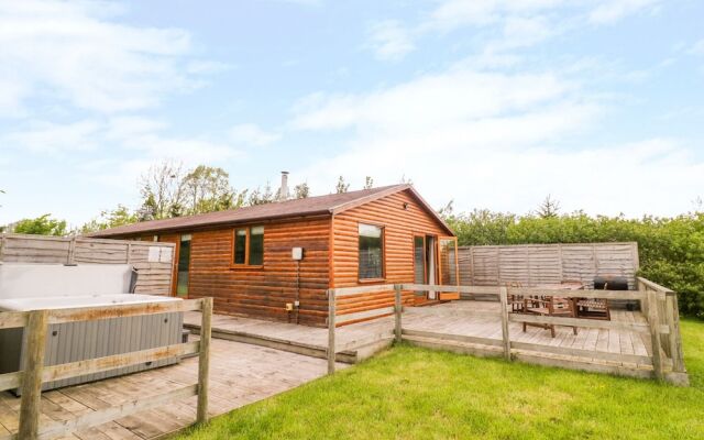 Log Cabin at Furlongs Farm