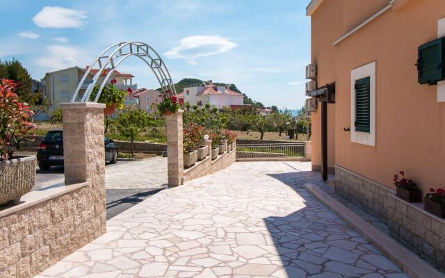 Apartments Rakuljic