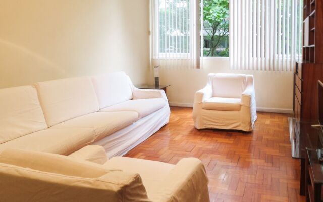 LinkHouse Classic & Spacious Leblon 3BDR LB2-002