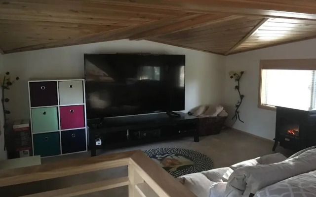 #45 The Cabins at Hyatt Lake-sleeps 4