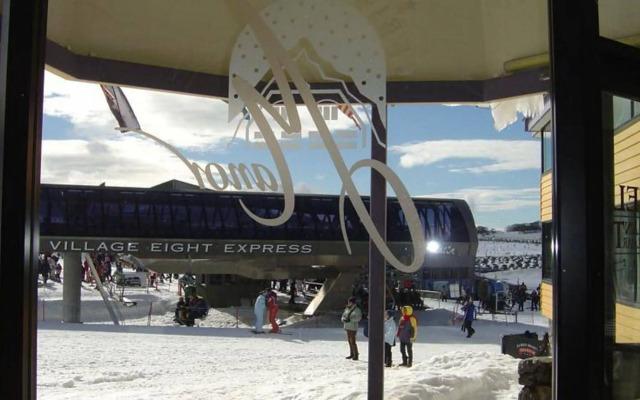 Perisher Manor Hotel