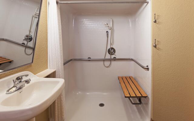 Candlewood Suites St Robert by IHG